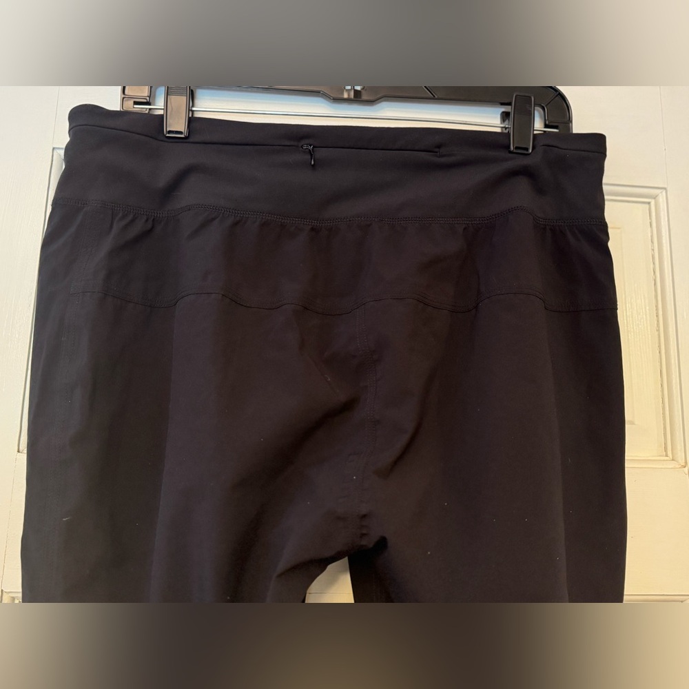 Lululemon Athletica Black Joggers for Effortless Style - Picture 9 of 13